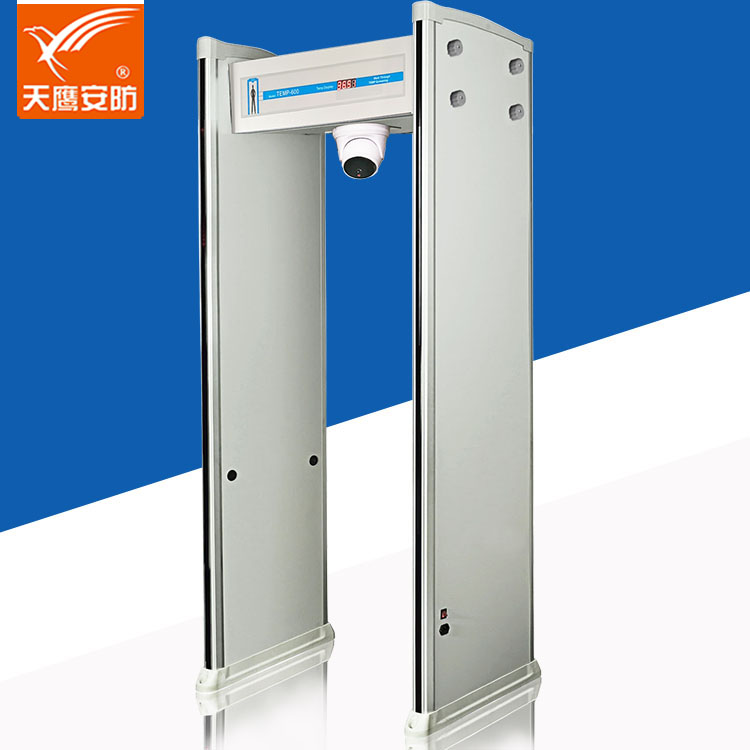 TCS-8004遠(yuǎn)距離熱成像測(cè)溫門(mén)-數(shù)碼顯示屏款